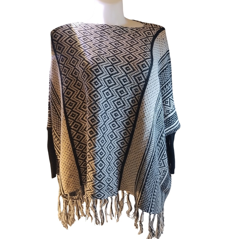 Boho Geometric Fringe Knit Poncho Sweater Black White Womens OSFM Southwestern